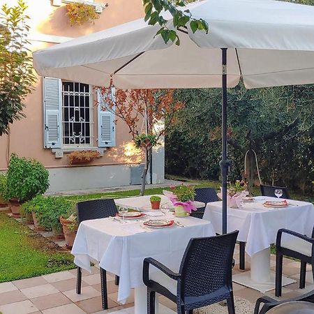 Villa Liberty B&B Fano Bagian luar foto