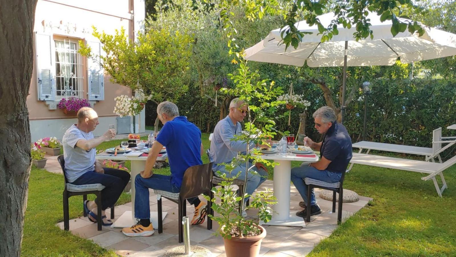Villa Liberty B&B Fano Bagian luar foto