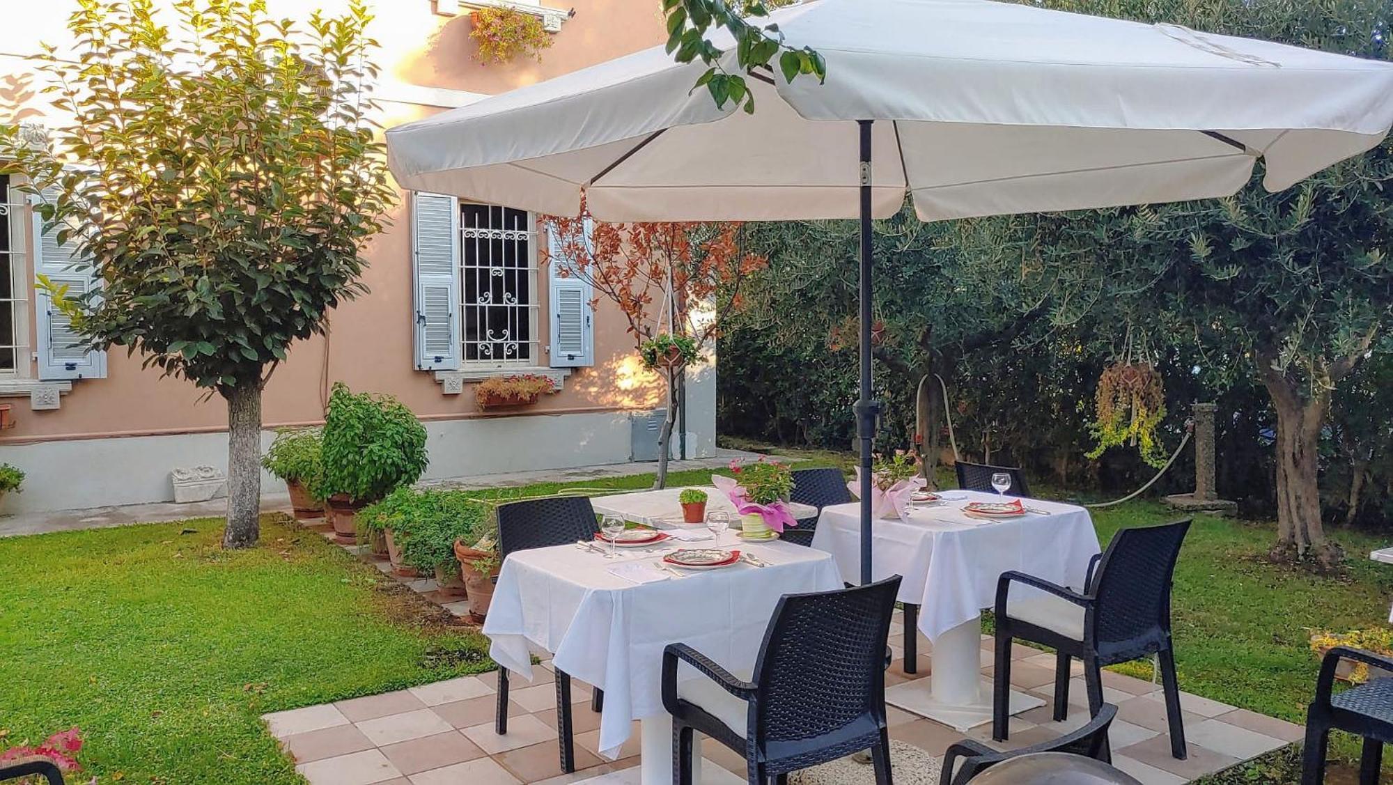 Villa Liberty B&B Fano Bagian luar foto